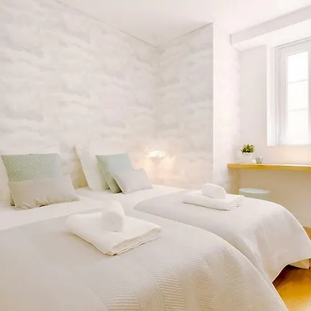 Alfama By Inside Out * Lisbona